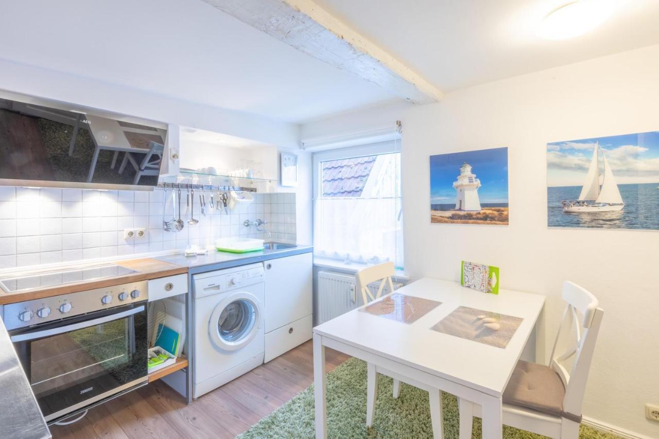Apartmenthaus Toenning Kleine Kajuete Exterior foto